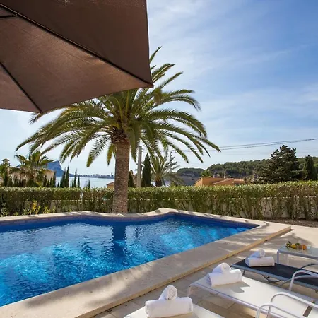 Abahana Villas Sard Villa
